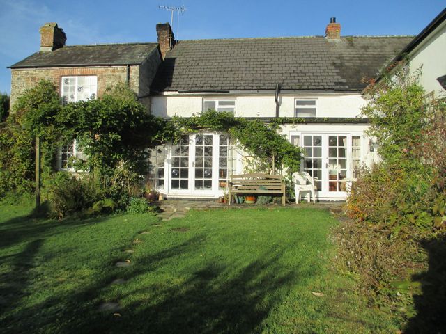 Coles Cottage from the garden